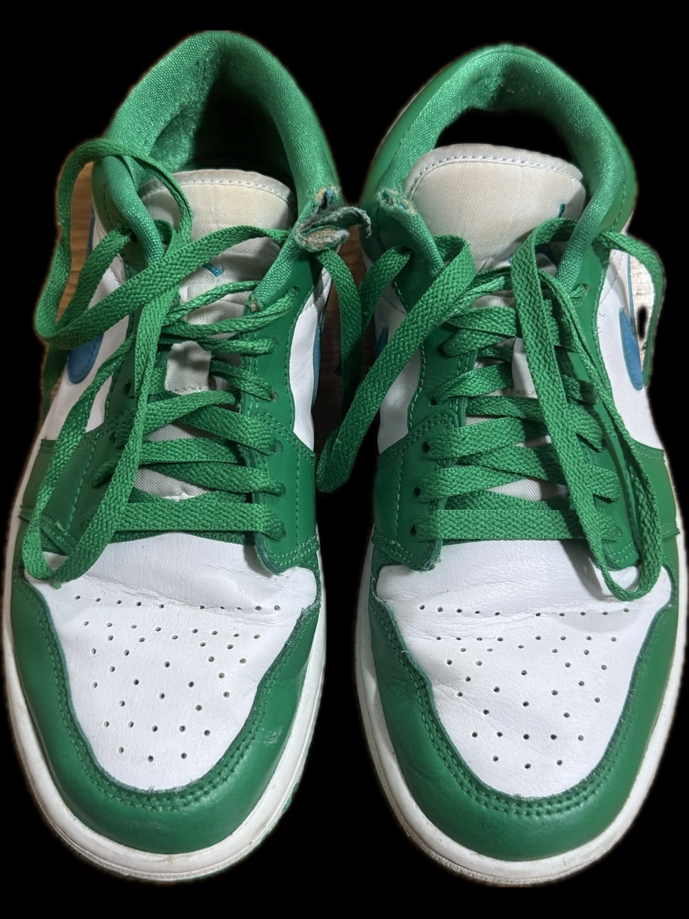 Nike Air Jordan 1s - Picture 2 of 7